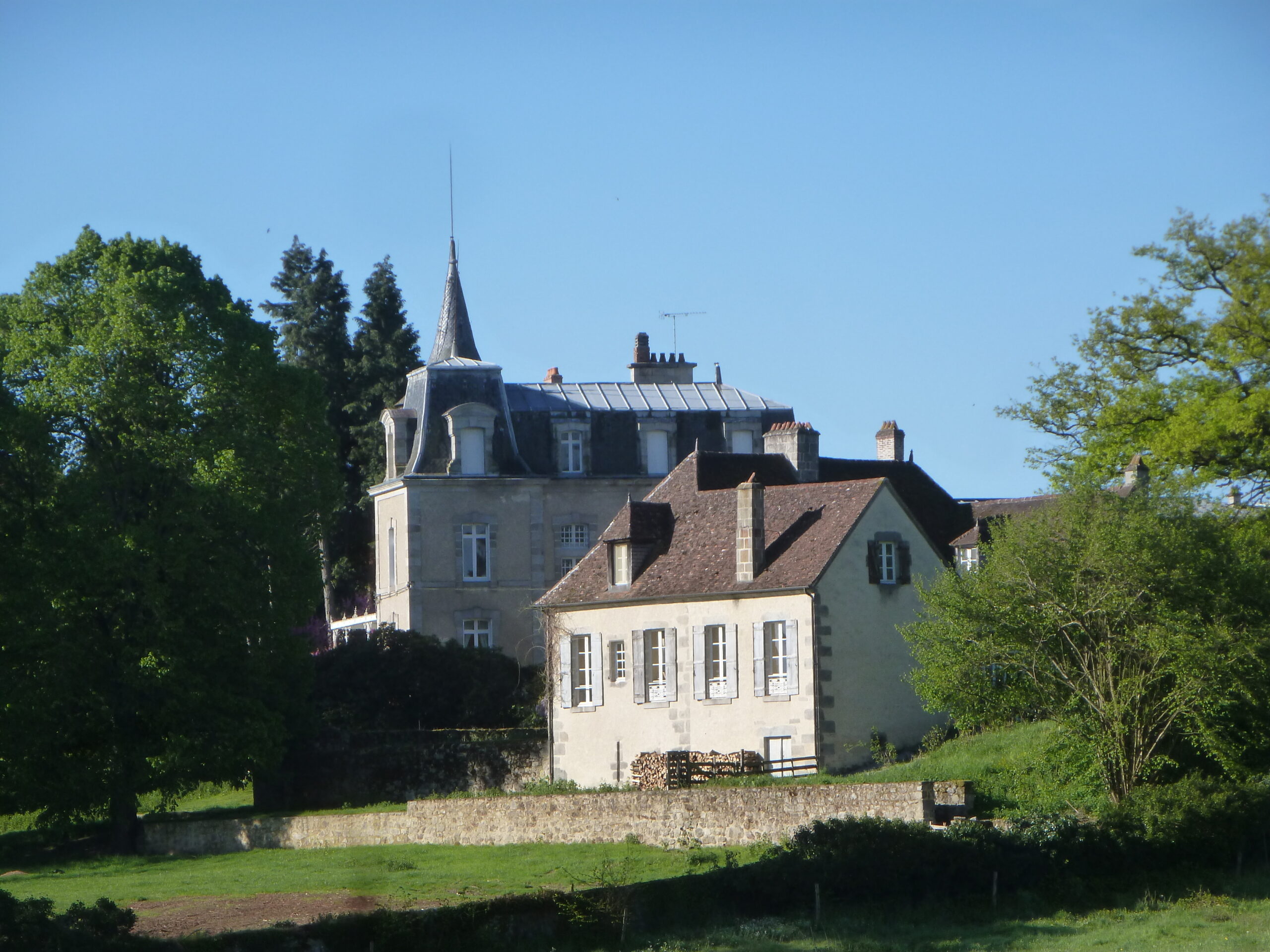 Chateau et maison Defumade
